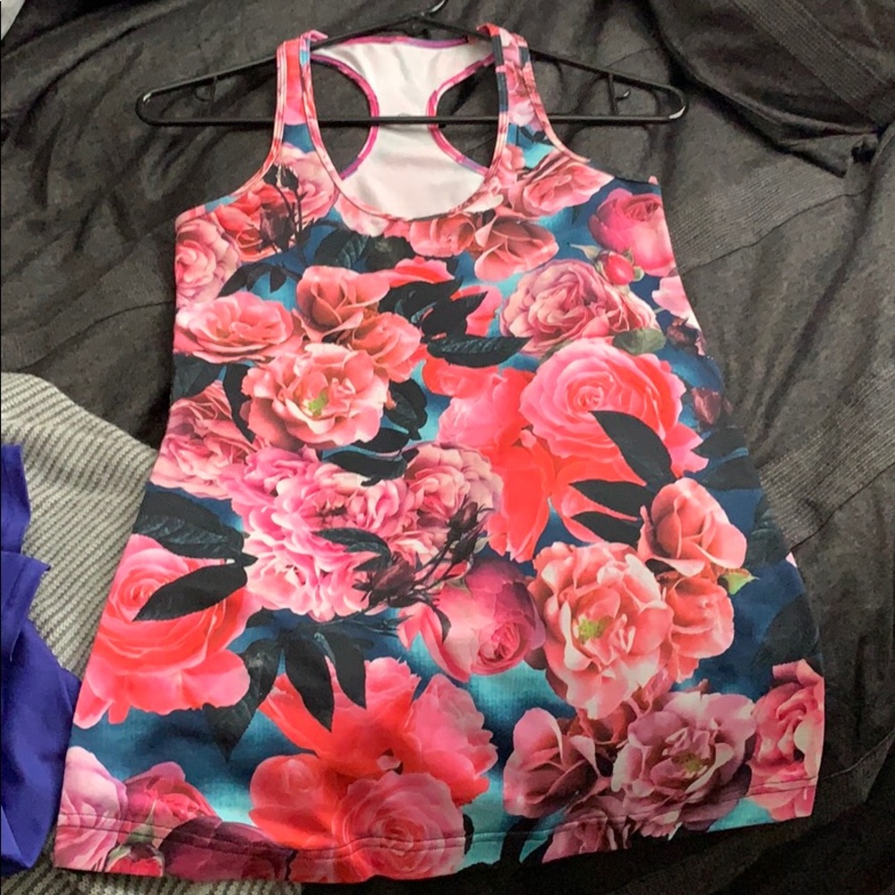 Lululemon Racerback Tank!! - Picture 3 of 5